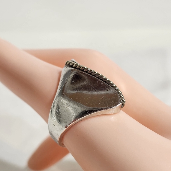 Genuine Vintage Sterling Silver "Twisted Abstract Wave" Solid Ring (Size 7.75) - Picture 5 of 12